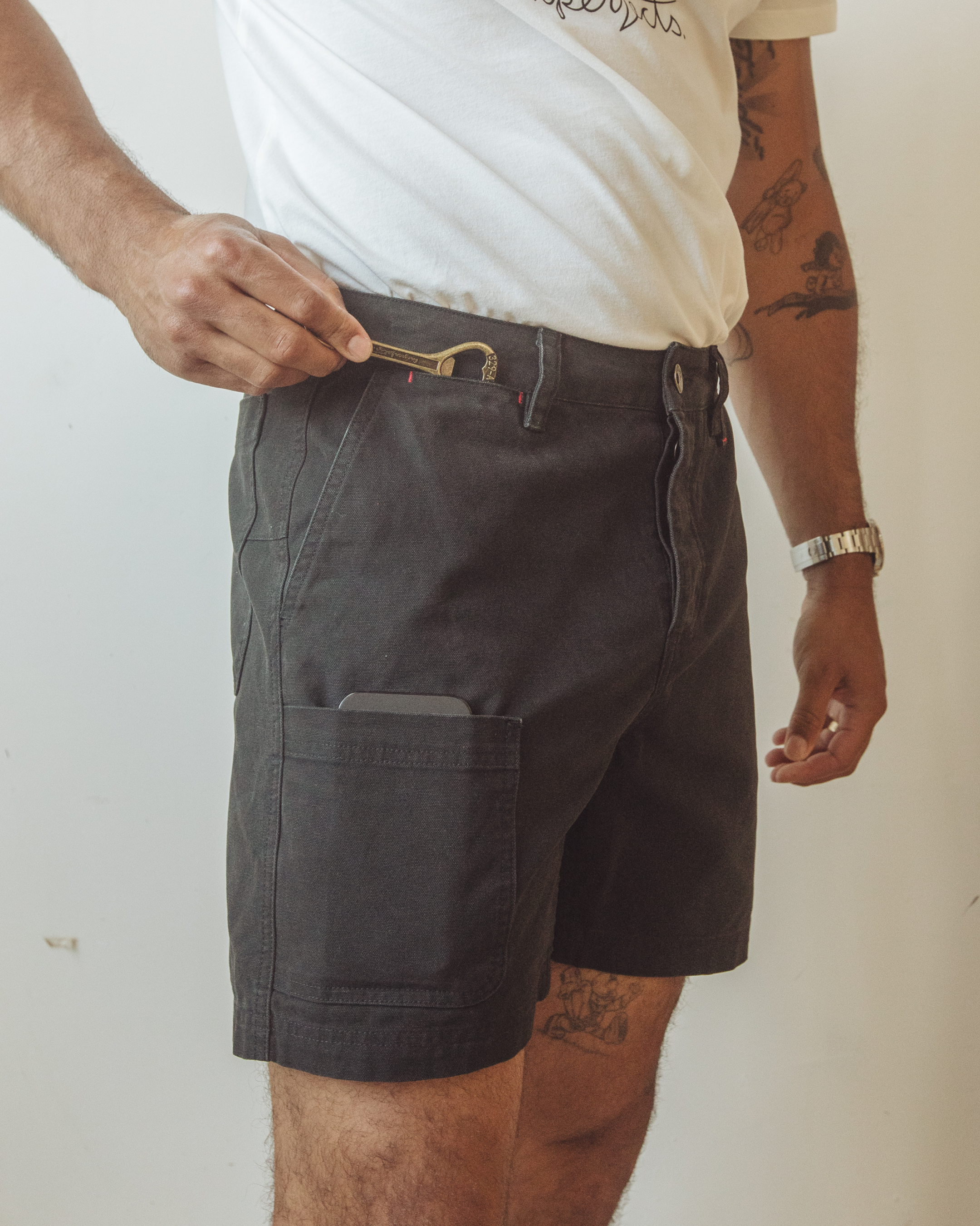 Courier_Short_in_Organic_Cotton_Canvas_Obsidian