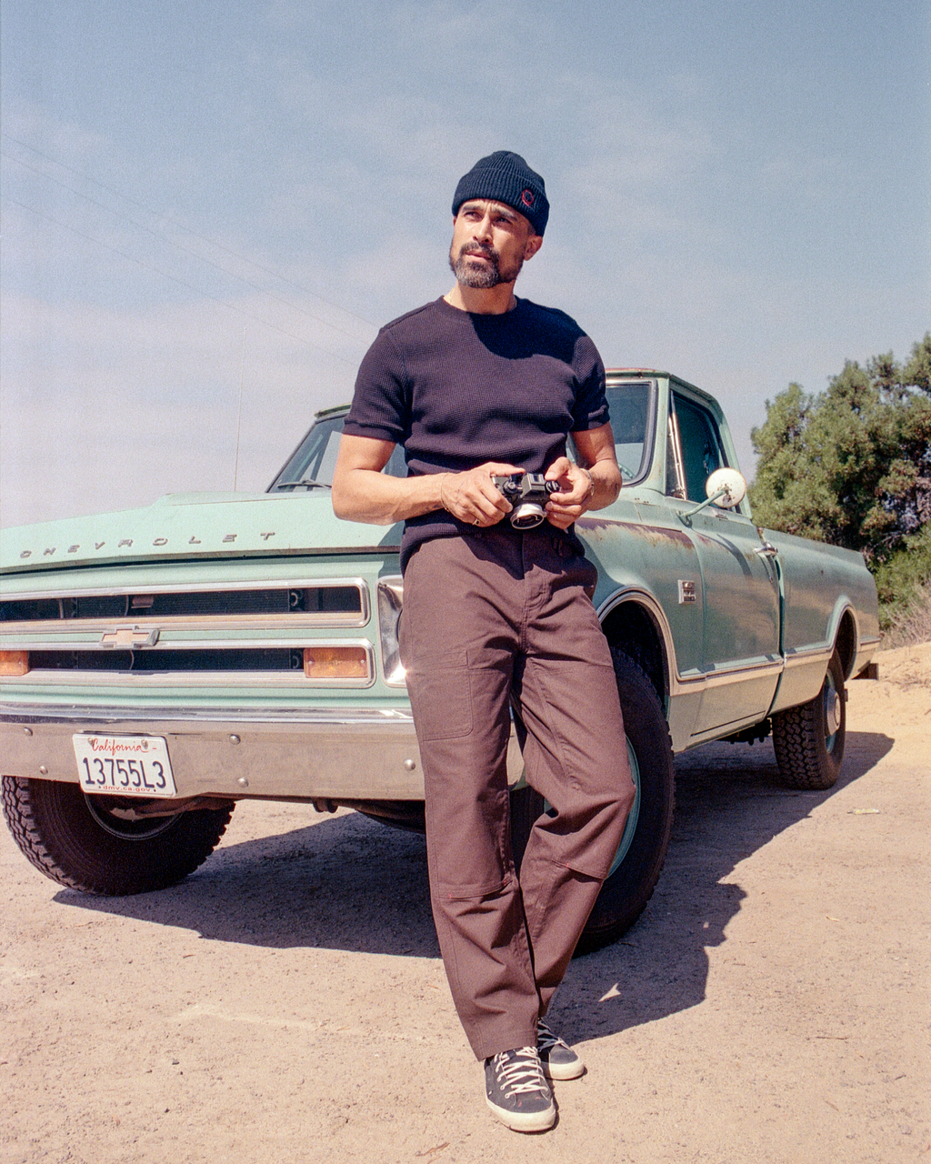 Waffle-Crew-in-Heavyweight-Waffle-Knit_Obsidian