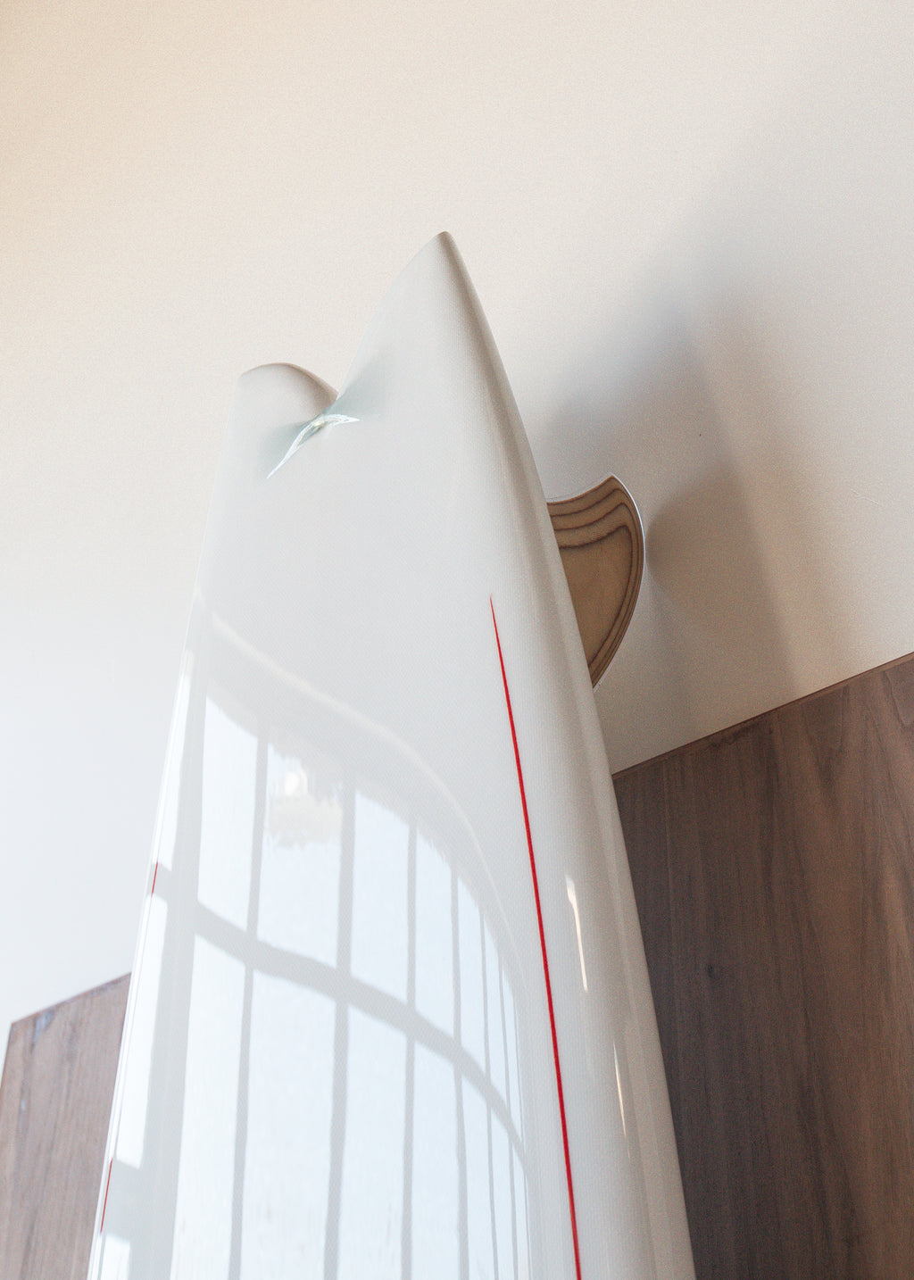 9'2 Monarch Swallow Tail in Opaque White Gloss