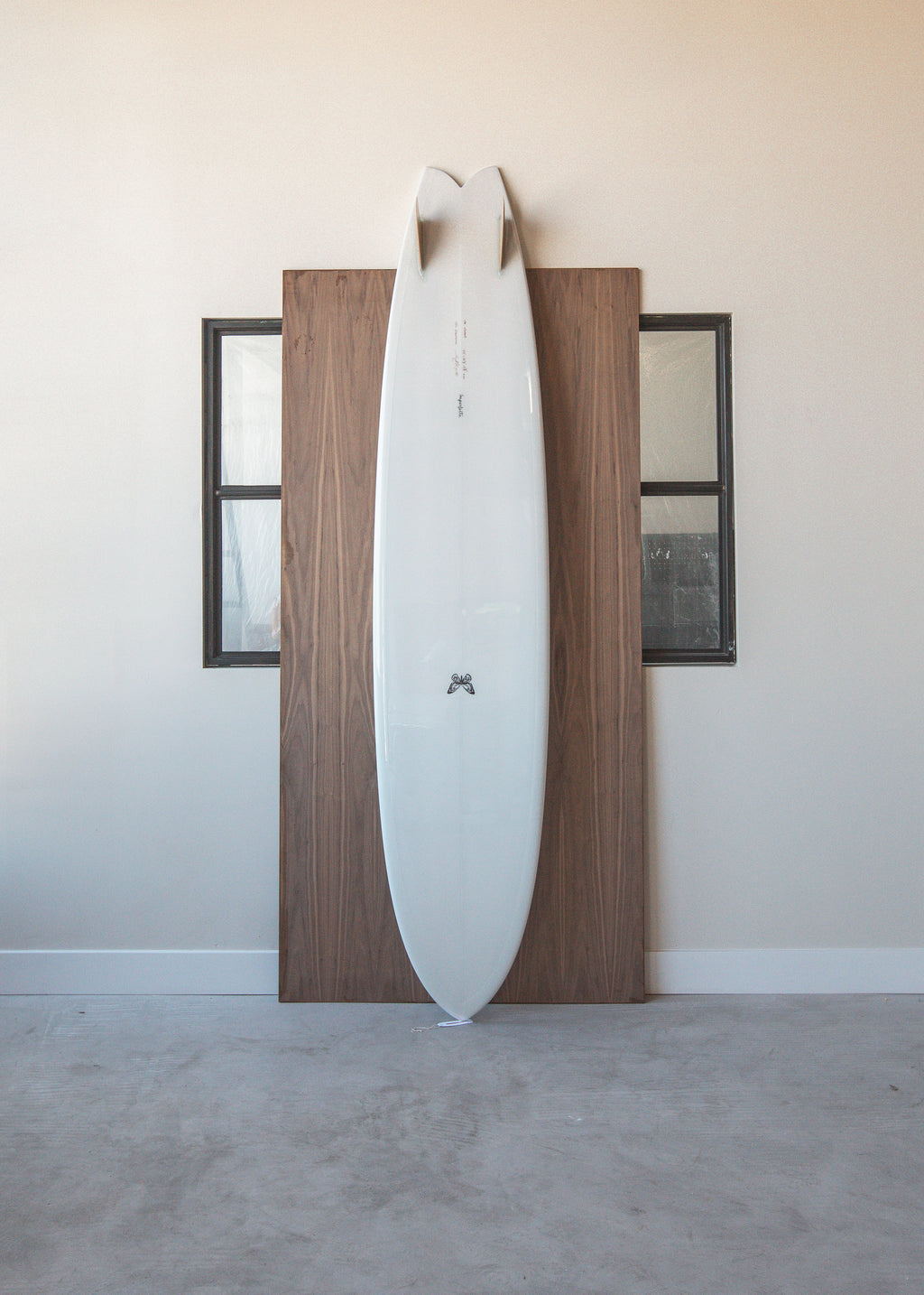 9'2 Monarch Swallow Tail in Opaque White Gloss