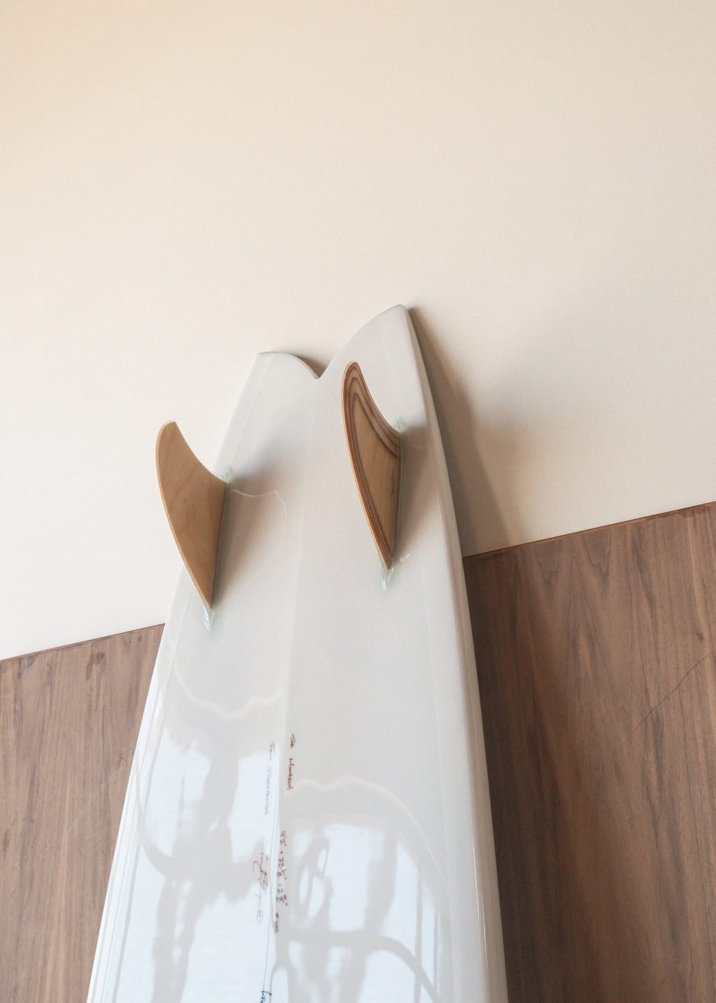 9'2 Monarch Swallow Tail in Opaque White Gloss