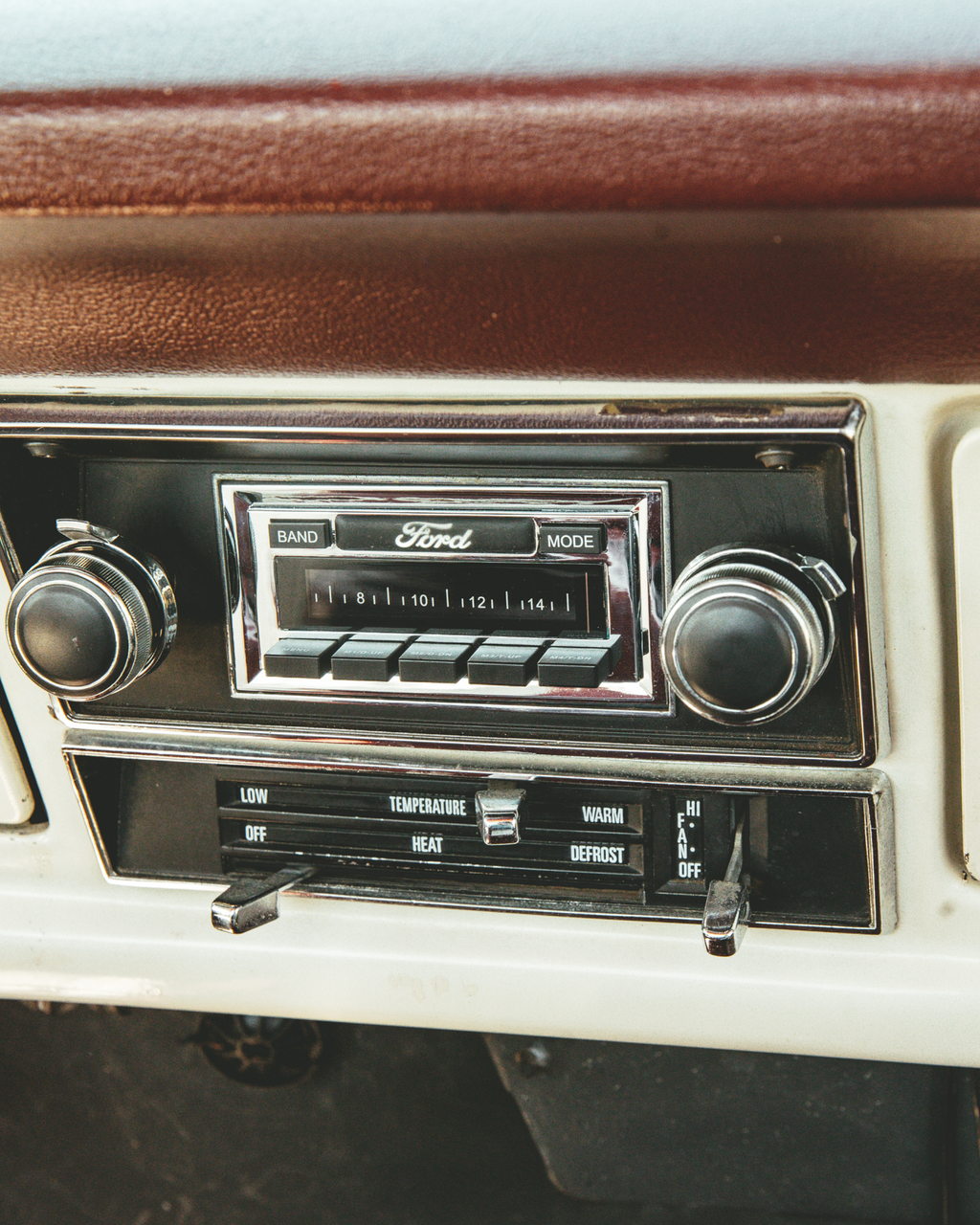 Mr. Lynch's F100 Sport Custom in 1971 Cream & Burgundy A.K.A. The Chief