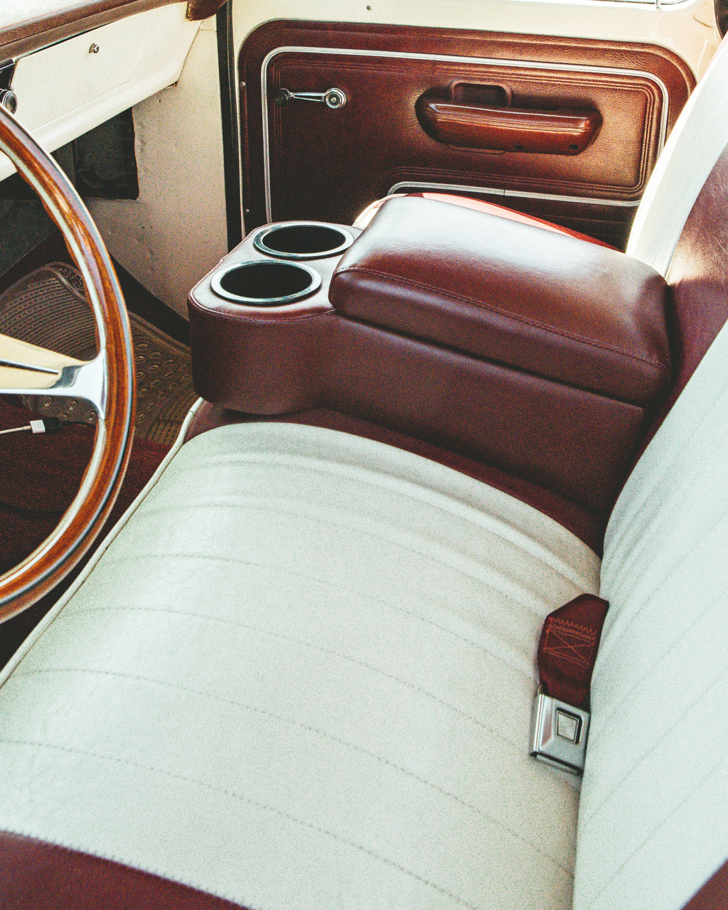 Mr. Lynch's F100 Sport Custom in 1971 Cream & Burgundy A.K.A. The Chief