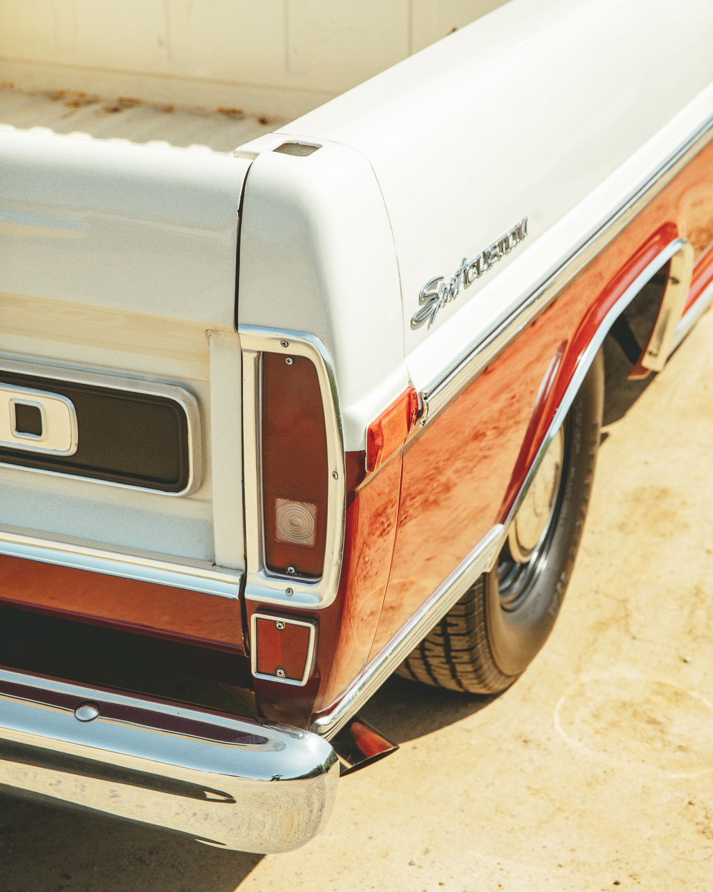 Mr. Lynch's F100 Sport Custom in 1971 Cream & Burgundy A.K.A. The Chief