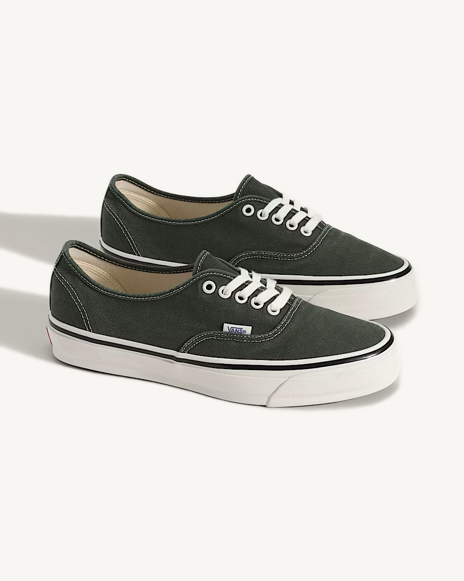 Vans Premium LX 44 in Duck Canvas