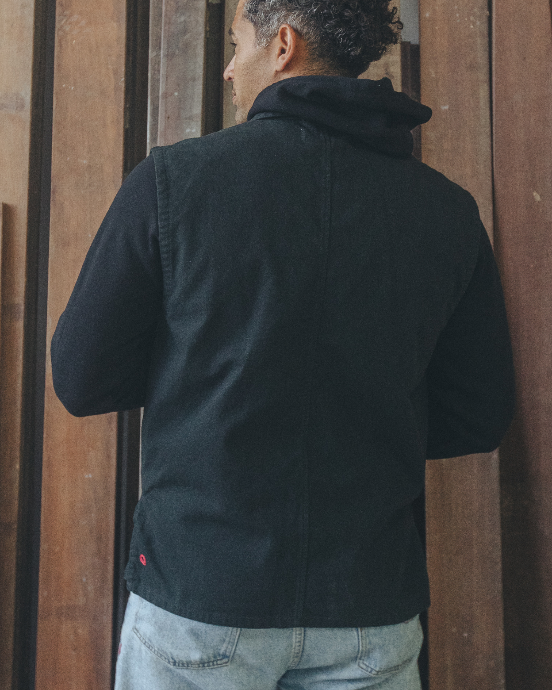 Shepherds_Vest_in_Obsidian