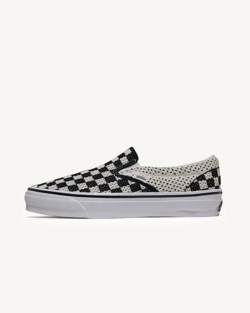 Checkerboard Black / Marshmallow White