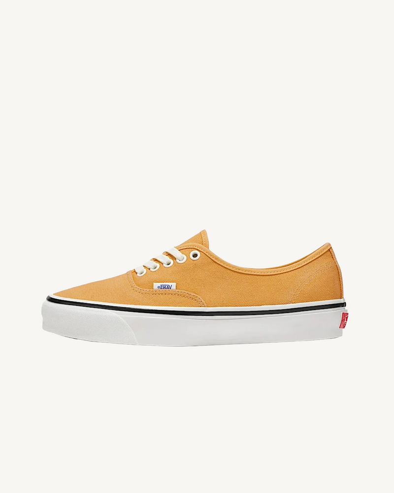 Vans Premium LX 44 in Duck Canvas