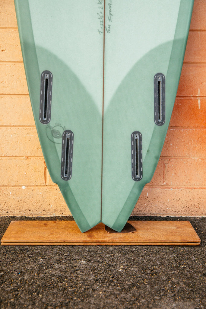 7'0 Quad Fraternal Twin in Emerald-Imperfects-Imperfects